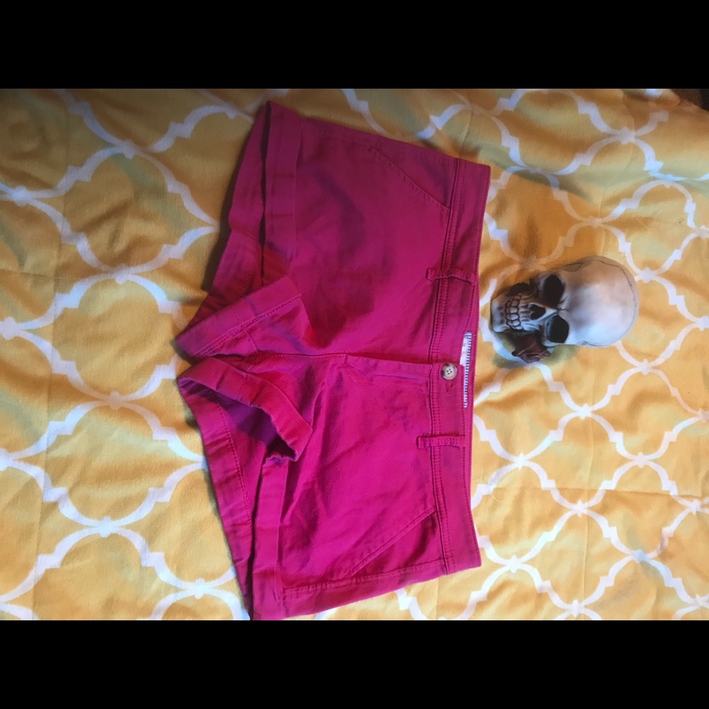 Abercrombie & Fitch short shorts!❤️🌺